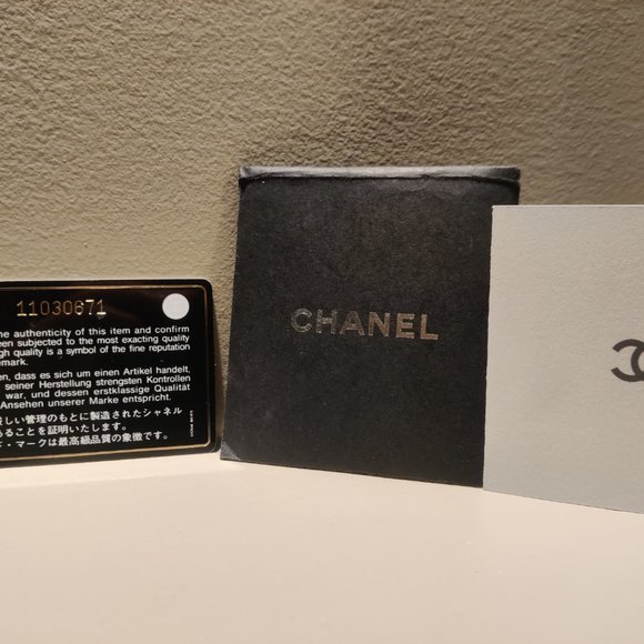 Chanel Cabas Medallion bag in black caviar leather - Picture 5 of 6